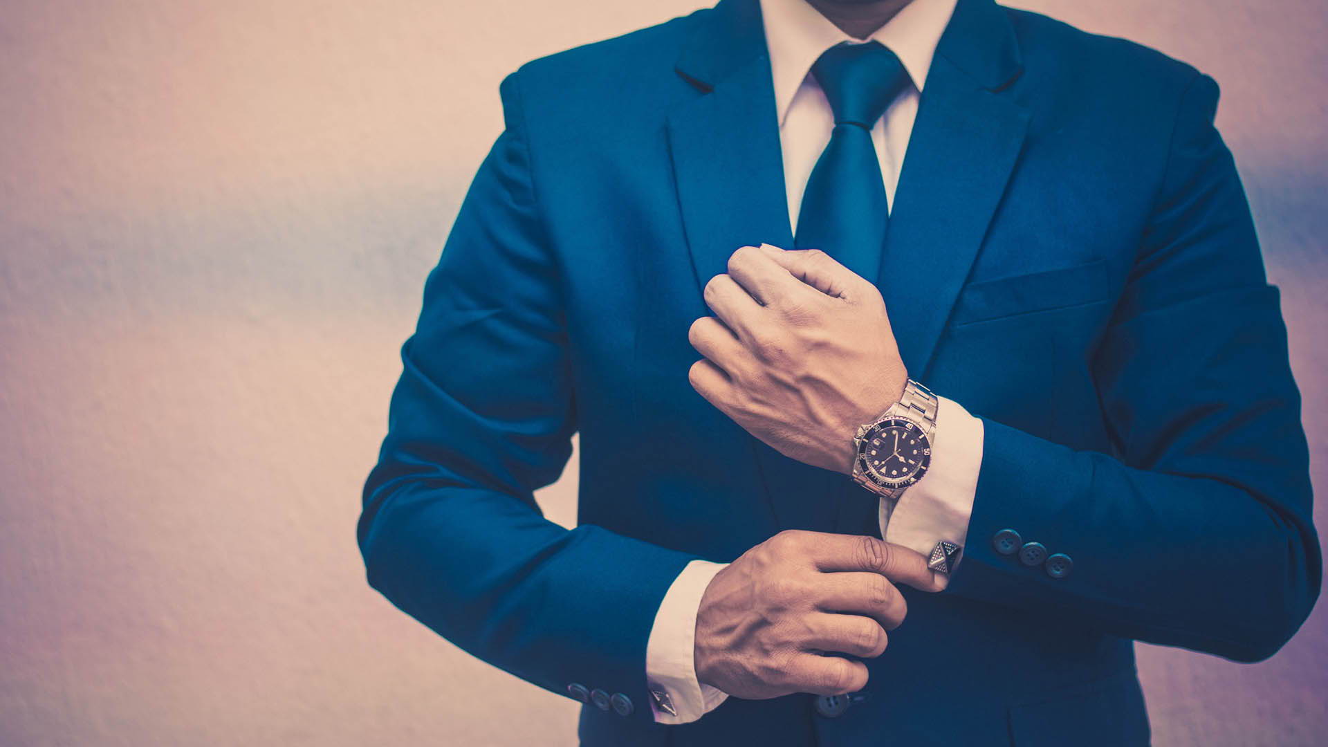 Dress For The Job You Want: Your Guide to Dressing For A Promotion