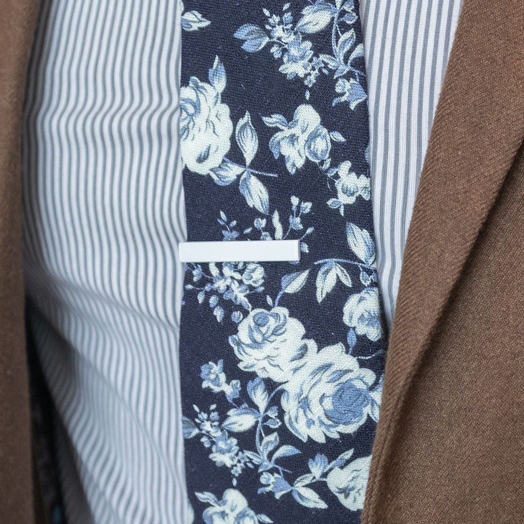 White Tie Bar