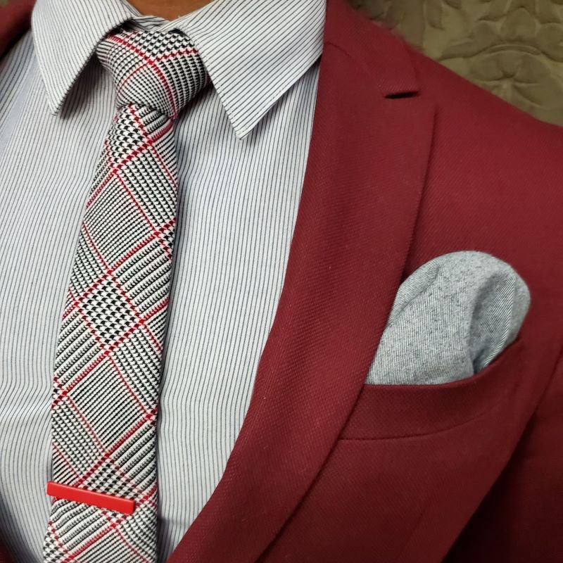 Red Tie Bar