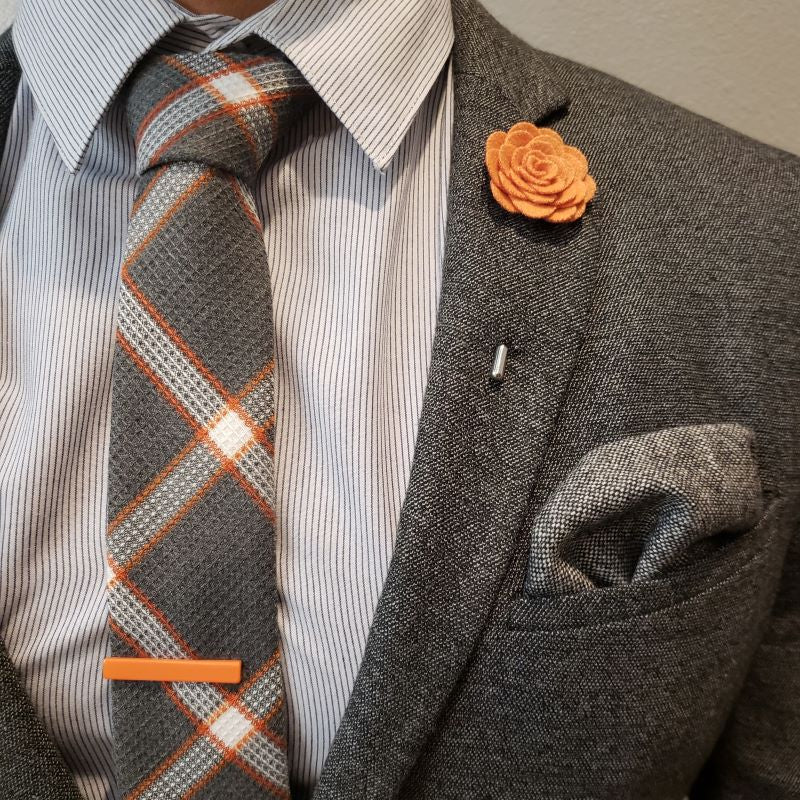 Men's Patterned Tie, Garnet spot Colour: Garnet spot