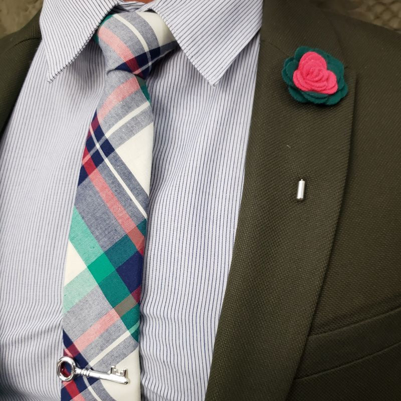Key Tie Bar