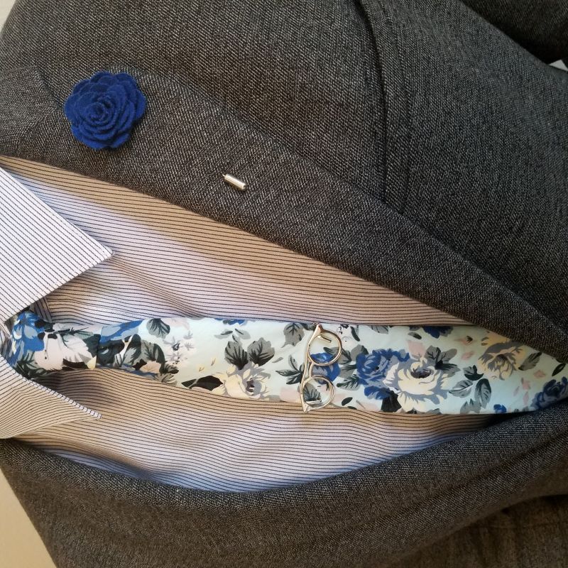 Lapel Pin - Floral Ocean Blue