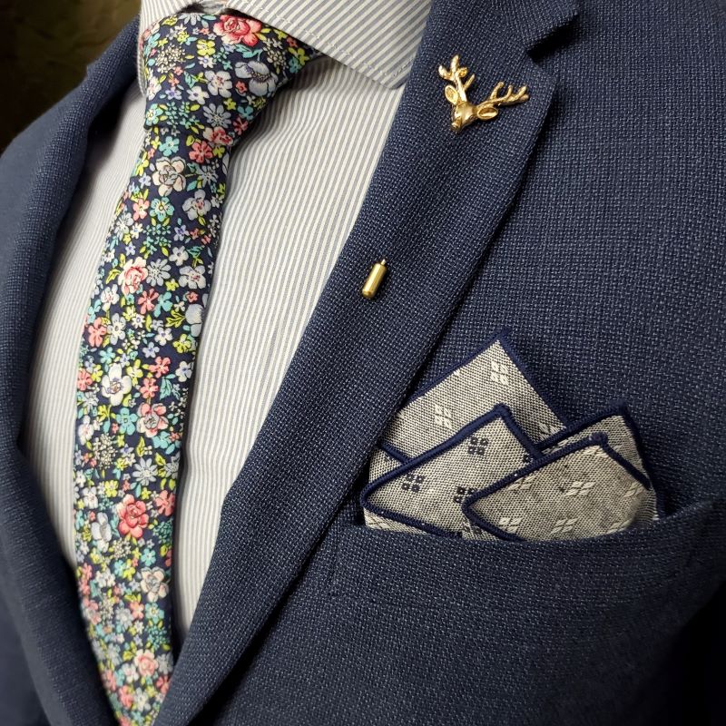 Lapel Pin - Gold Deer