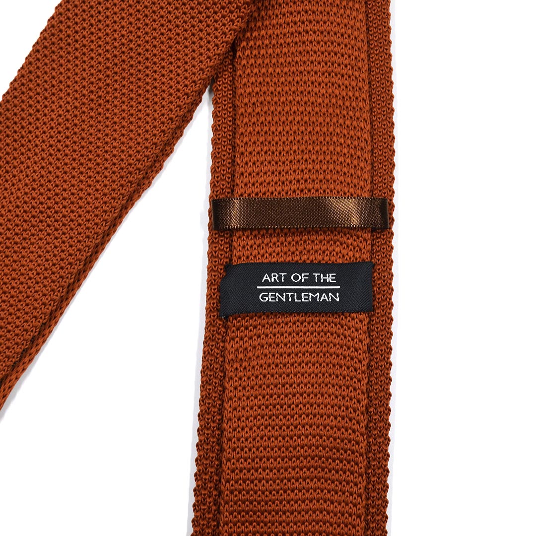 Knitted Cinnamon Tie