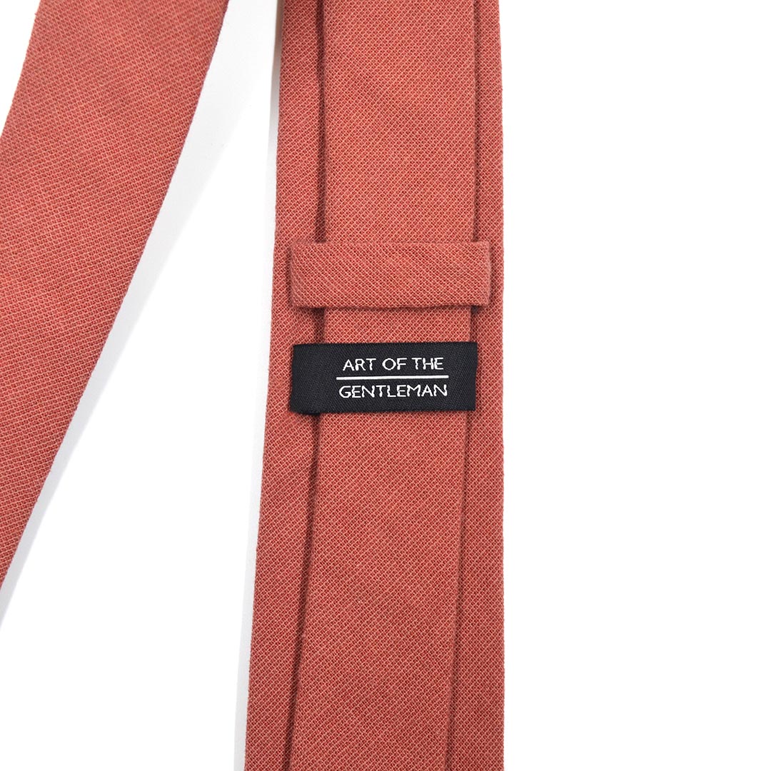 Solid Rust Tie